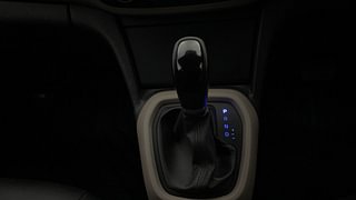 Used 2015 Hyundai Xcent SX AT (O) Petrol Petrol Automatic interior GEAR  KNOB VIEW