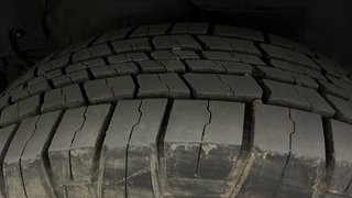 Used 2017 Mahindra XUV500 W10 AT Diesel Automatic tyres RIGHT REAR TYRE TREAD VIEW