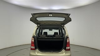 Used 2016 Maruti Suzuki Wagon R 1.0 VXI AMT Petrol Automatic interior DICKY INSIDE VIEW
