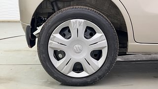 Used 2016 Maruti Suzuki Wagon R 1.0 VXI AMT Petrol Automatic tyres RIGHT REAR TYRE RIM VIEW