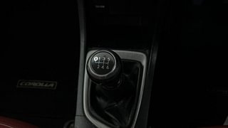 Used 2015 Toyota Corolla Altis GL Petrol Petrol Manual interior GEAR  KNOB VIEW