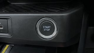 Used 2022 Renault Kiger RXT AMT Petrol Automatic top_features Keyless start