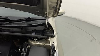 Used 2015 Toyota Corolla Altis GL Petrol Petrol Manual engine ENGINE LEFT SIDE HINGE & APRON VIEW