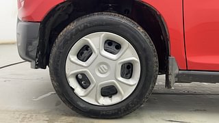 Used 2022 Maruti Suzuki S-Presso VXI Plus Petrol Manual tyres LEFT FRONT TYRE RIM VIEW