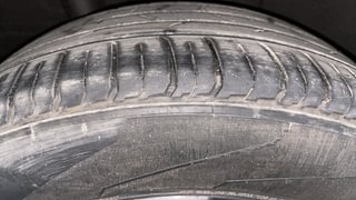 Used 2022 Hyundai Venue SX (O) 1.0 Turbo iMT Petrol Manual tyres RIGHT REAR TYRE TREAD VIEW