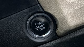 Used 2015 Toyota Corolla Altis GL Petrol Petrol Manual top_features Keyless start