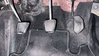 Used 2015 Toyota Corolla Altis GL Petrol Petrol Manual interior PEDALS VIEW