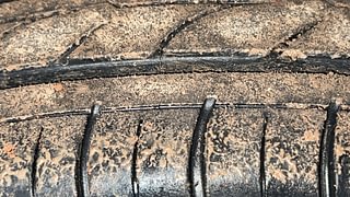 Used 2017 Maruti Suzuki Baleno Zeta 1.2 AT Petrol Automatic tyres RIGHT REAR TYRE TREAD VIEW