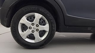 Used 2024 Mahindra XUV 3XO MX3 1.5 Diesel Diesel Manual tyres RIGHT REAR TYRE RIM VIEW