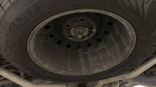 Used 2016 Mahindra XUV500 W6 AT Diesel Automatic tyres SPARE TYRE VIEW