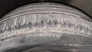 Used 2022 Hyundai Venue SX (O) 1.0 Turbo iMT Petrol Manual tyres RIGHT FRONT TYRE TREAD VIEW