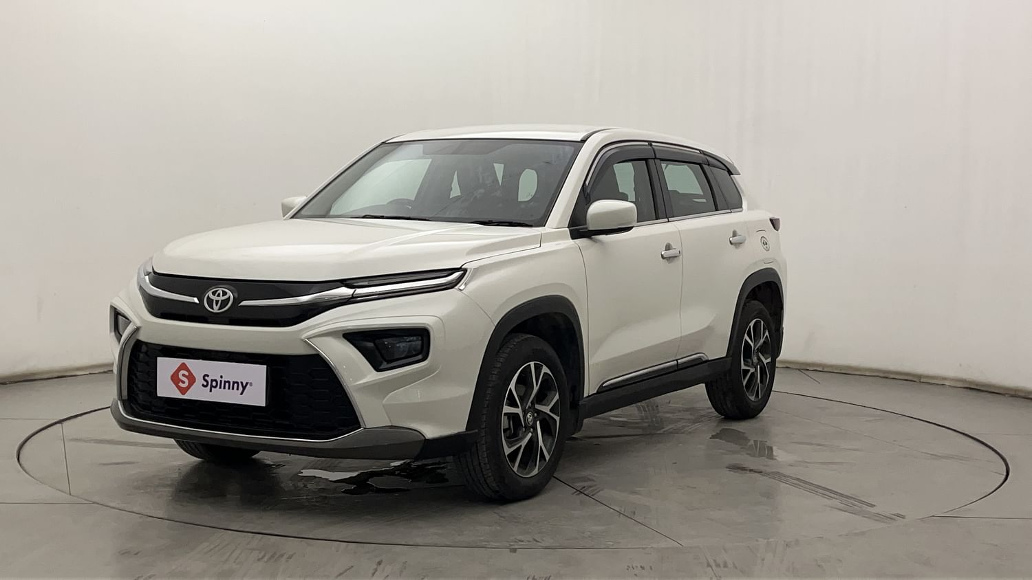 Used 2024 Toyota Urban Cruiser Hyryder G Neodrive Petrol Manual Car for ...