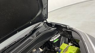Used 2021 Tata Punch Accomplished AMT Petrol Automatic engine ENGINE LEFT SIDE HINGE & APRON VIEW