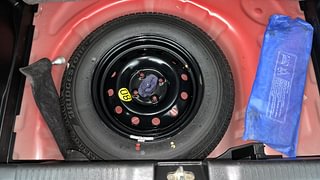 Used 2020 Maruti Suzuki Swift [2017-2021] ZXi AMT Petrol Automatic tyres SPARE TYRE VIEW