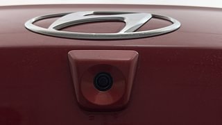 Used 2021 Hyundai Grand i10 Nios Sportz 1.2 Kappa VTVT CNG Petrol+cng Manual top_features Rear camera