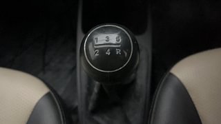 Used 2015 Hyundai Eon Era + Petrol Manual interior GEAR  KNOB VIEW