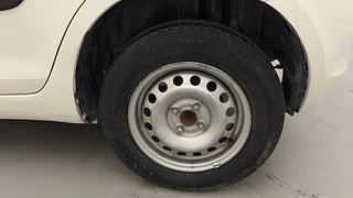 Used 2017 Maruti Suzuki Swift [2014-2017] LXI (O) Petrol Manual tyres LEFT REAR TYRE RIM VIEW
