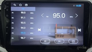 Used 2017 Maruti Suzuki Baleno Zeta AT Petrol Petrol Automatic top_features Integrated (in-dash) music system