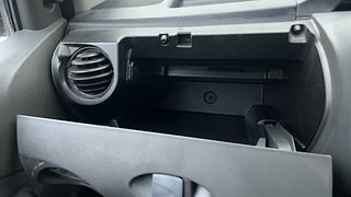 Used 2013 Toyota Etios [2010-2017] G Petrol Manual top_features Glove box cooling