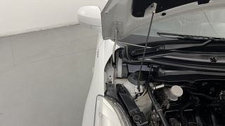 Used 2017 Maruti Suzuki Swift [2014-2017] LXI (O) Petrol Manual engine ENGINE RIGHT SIDE HINGE & APRON VIEW