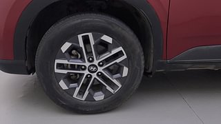 Used 2022 Hyundai Venue SX (O) 1.0 Turbo iMT Petrol Manual tyres LEFT FRONT TYRE RIM VIEW