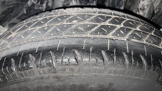 Used 2017 Maruti Suzuki Swift [2014-2017] LXI (O) Petrol Manual tyres LEFT REAR TYRE TREAD VIEW