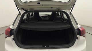 Used 2016 Hyundai Elite i20 Magna 1.2 Petrol Manual interior DICKY INSIDE VIEW