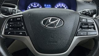 Used 2018 Hyundai Verna SX (O) 1.6 VTVT AT Petrol Automatic top_features Cruise control