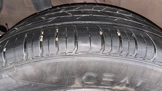 Used 2022 Hyundai Venue SX (O) 1.0 Turbo iMT Petrol Manual tyres RIGHT REAR TYRE TREAD VIEW