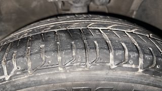 Used 2018 Hyundai Verna SX (O) 1.6 VTVT AT Petrol Automatic tyres RIGHT FRONT TYRE TREAD VIEW