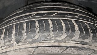 Used 2021 Jeep Compass Model S (O) 1.4 Petrol DCT Petrol Automatic tyres RIGHT REAR TYRE TREAD VIEW