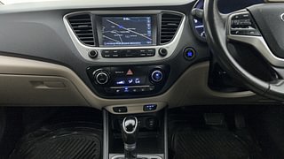 Used 2018 Hyundai Verna SX (O) 1.6 VTVT AT Petrol Automatic interior MUSIC SYSTEM & AC CONTROL VIEW