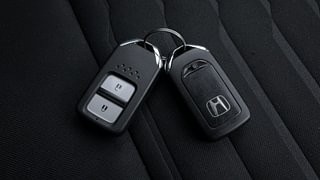 Used 2021 Honda WR-V VX MT Petrol Petrol Manual extra CAR KEY VIEW