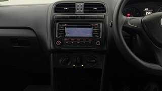 Used 2018 Volkswagen Ameo [2016-2020] 1.0 Trendline Petrol Petrol Manual interior MUSIC SYSTEM & AC CONTROL VIEW