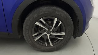 Used 2022 Mahindra XUV700 AX 5 Petrol MT 5 STR Petrol Manual tyres RIGHT FRONT TYRE RIM VIEW