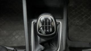 Used 2019 Hyundai Elite i20 Magna Plus 1.4 CRDI Diesel Manual interior GEAR  KNOB VIEW