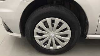 Used 2018 Volkswagen Ameo [2016-2020] 1.0 Trendline Petrol Petrol Manual tyres LEFT FRONT TYRE RIM VIEW