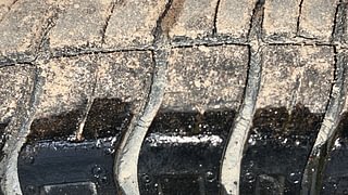 Used 2017 Maruti Suzuki Alto 800 VXi Petrol Manual tyres RIGHT REAR TYRE TREAD VIEW