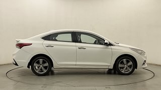 Used 2018 Hyundai Verna SX (O) 1.6 VTVT AT Petrol Automatic exterior RIGHT SIDE VIEW