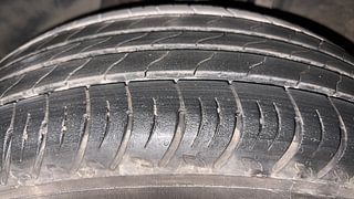 Used 2022 Renault Kiger RXZ Turbo CVT Dual Tone Petrol Automatic tyres LEFT FRONT TYRE TREAD VIEW