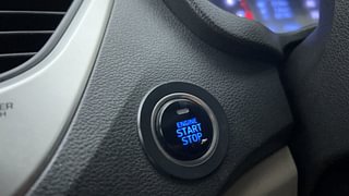 Used 2018 Hyundai Verna SX (O) 1.6 VTVT AT Petrol Automatic top_features Keyless start
