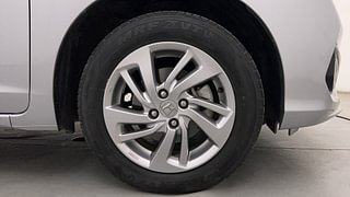 Used 2022 Honda Jazz ZX Petrol Manual tyres RIGHT FRONT TYRE RIM VIEW
