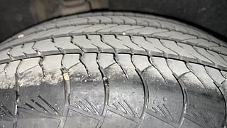 Used 2022 Hyundai Alcazar Signature (O) 7 Seater 1.5 Diesel AT Diesel Automatic tyres RIGHT REAR TYRE TREAD VIEW