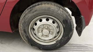 Used 2015 Hyundai Eon Era + Petrol Manual tyres LEFT REAR TYRE RIM VIEW