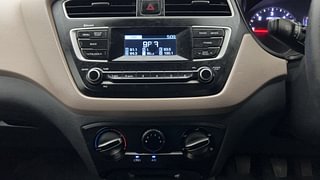 Used 2019 Hyundai Elite i20 Magna Plus 1.4 CRDI Diesel Manual interior MUSIC SYSTEM & AC CONTROL VIEW