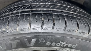 Used 2023 Hyundai Aura SX 1.2 CNG Petrol+cng Manual tyres RIGHT FRONT TYRE TREAD VIEW