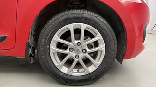Used 2020 Maruti Suzuki Swift [2017-2021] ZXi AMT Petrol Automatic tyres RIGHT FRONT TYRE RIM VIEW
