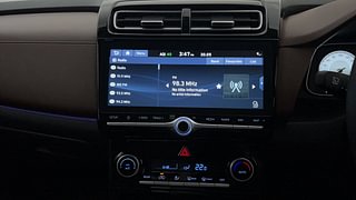 Used 2022 Hyundai Alcazar Signature (O) 7 Seater 1.5 Diesel AT Diesel Automatic interior MUSIC SYSTEM & AC CONTROL VIEW