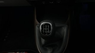 Used 2023 Hyundai Aura SX 1.2 CNG Petrol+cng Manual interior GEAR  KNOB VIEW