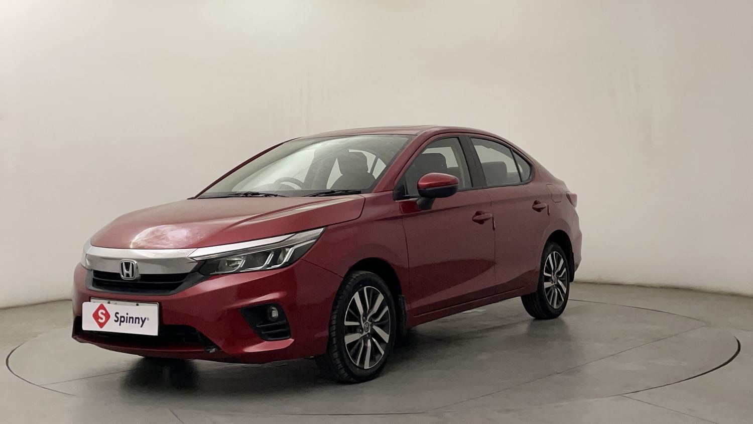 LEFT FRONT CORNER VIEW